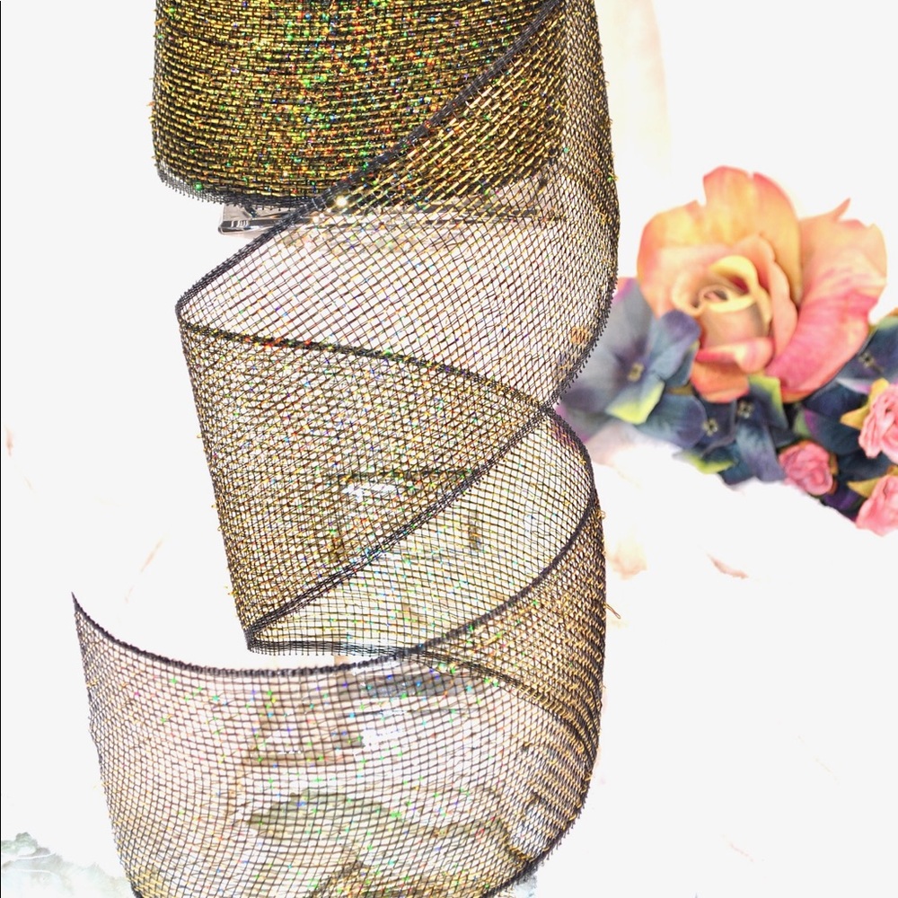 NWOT black & gold deco mesh